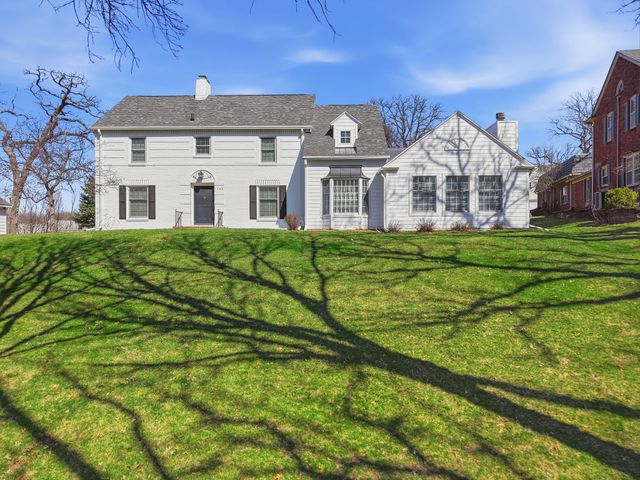 743 53rd Street, Des Moines, IA 50312