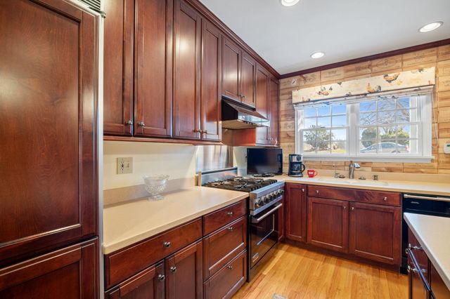 743 53rd Street, Des Moines, IA 50312