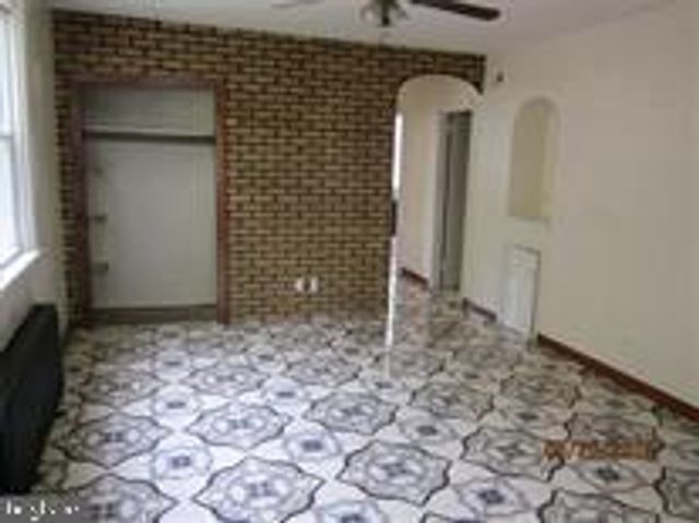 1020 UNRUH AVE, Philadelphia, PA 19111