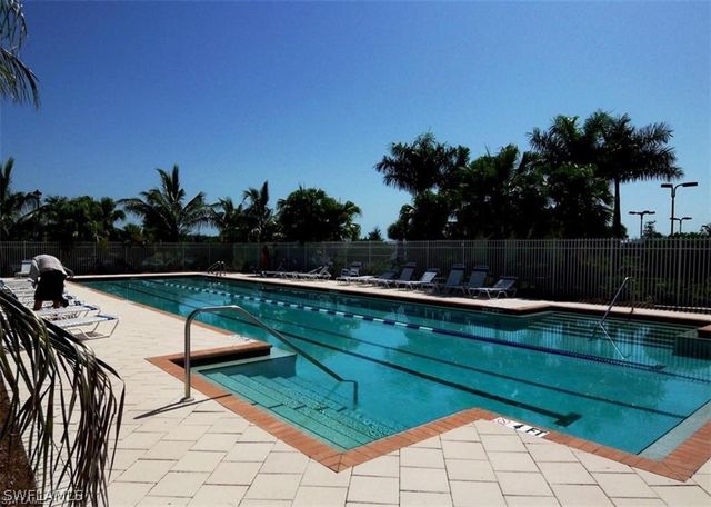 15142 Reef LN, Bonita Springs, FL 34135