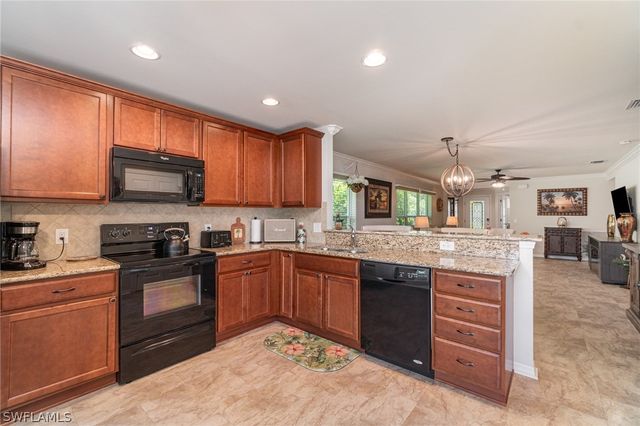 15142 Reef LN, Bonita Springs, FL 34135