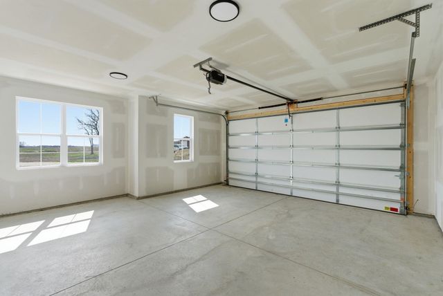 3680 SW 10th St, El Dorado, KS 67042