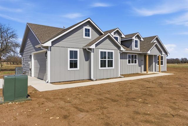 3680 SW 10th St, El Dorado, KS 67042