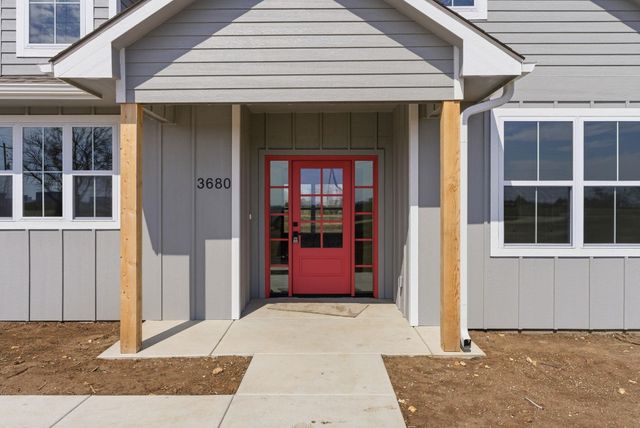 3680 SW 10th St, El Dorado, KS 67042