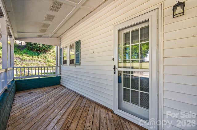 103 6th Street, Cramerton, NC 28032