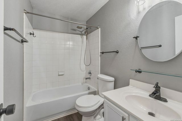 9843 Carswell Peak, San Antonio, TX 78245