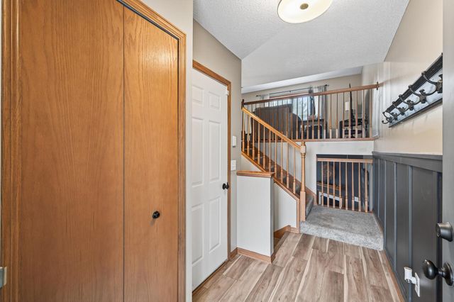 17700 71st Avenue N, Maple Grove, MN 55311