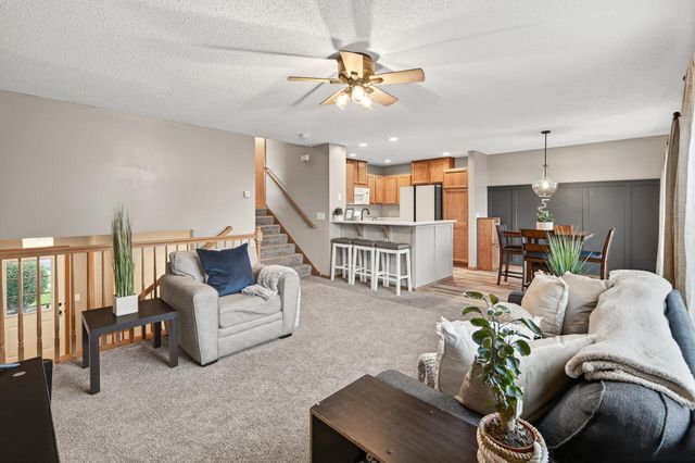 17700 71st Avenue N, Maple Grove, MN 55311