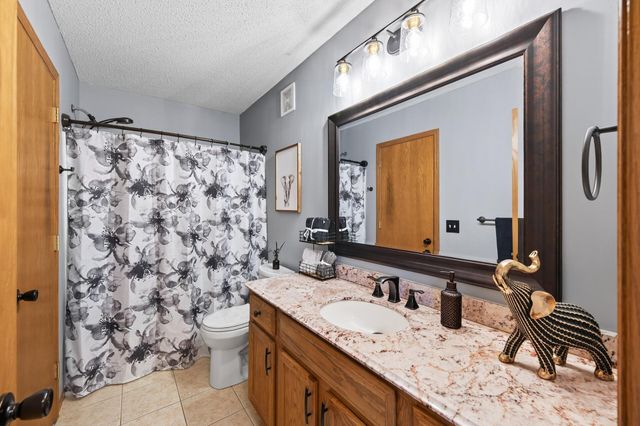 17700 71st Avenue N, Maple Grove, MN 55311