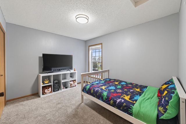 17700 71st Avenue N, Maple Grove, MN 55311