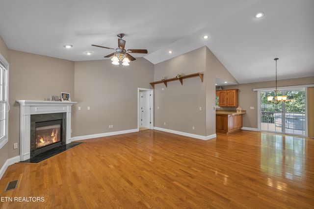 18 Bingham Way, Crossville, TN 38558