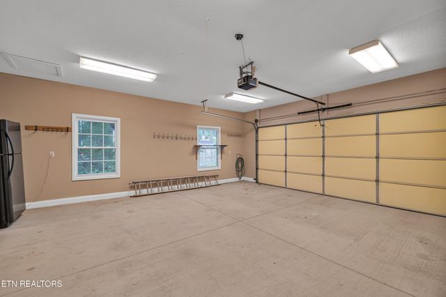 18 Bingham Way, Crossville, TN 38558