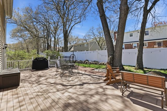 23 Bellmore Rd, Framingham, MA 01702