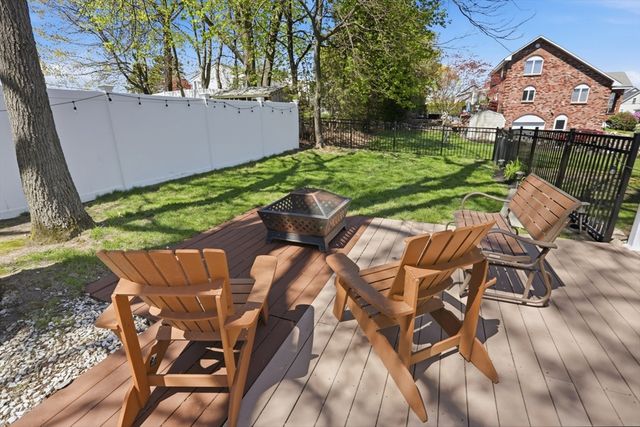 23 Bellmore Rd, Framingham, MA 01702