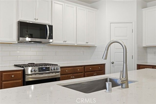 6516 Walkers Glen, Bakersfield, CA 93313