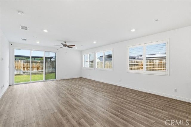 6516 Walkers Glen, Bakersfield, CA 93313