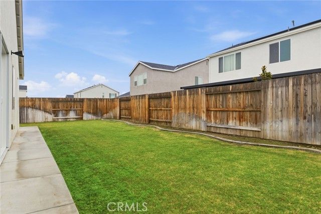 6516 Walkers Glen, Bakersfield, CA 93313