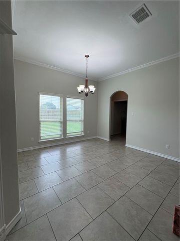 10301 Beverly Hills Dr, Corpus Christi, TX 78410
