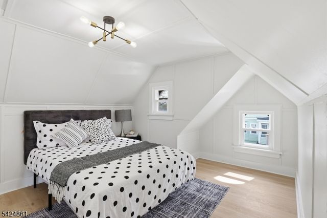 11 Dodd Ter, East Orange City, NJ 07017