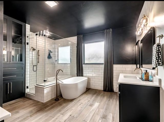 2445 Sandplum Lane, Goldsby, OK 73093