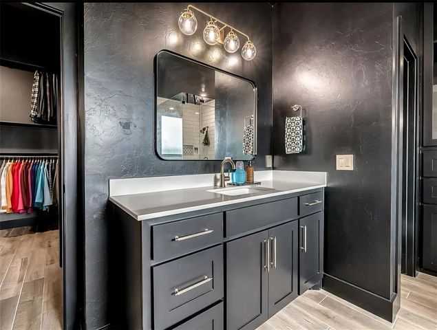 2445 Sandplum Lane, Goldsby, OK 73093