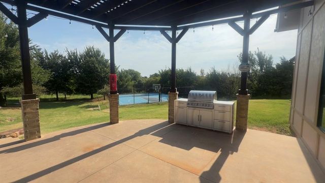 2445 Sandplum Lane, Goldsby, OK 73093