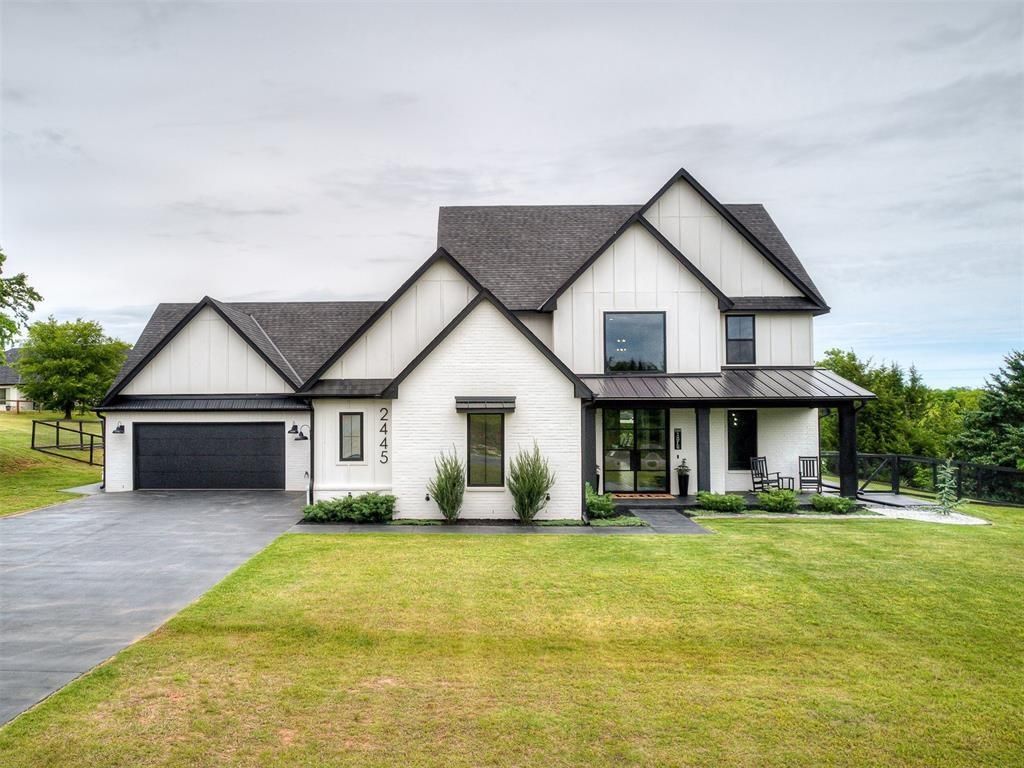 2445 Sandplum Lane, Goldsby, OK 73093