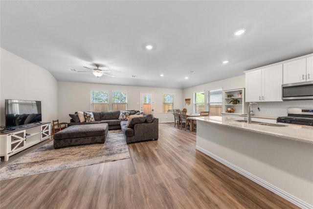 3903 Possum Drive, Farmersville, TX 75442