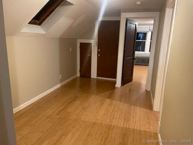 40 Quaker Lane South, West Hartford, CT 06119