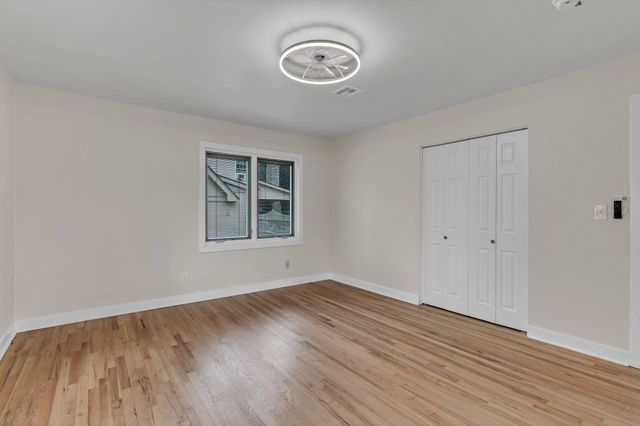 28 S Colonial Ct, Eastborough, KS 67207