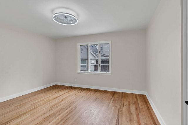 28 S Colonial Ct, Eastborough, KS 67207