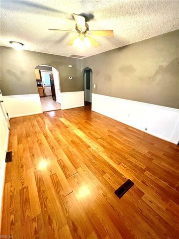 5332 Arthur CIR, Norfolk, VA 23502