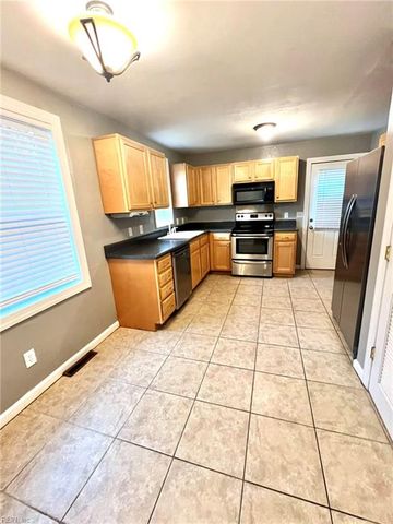 5332 Arthur CIR, Norfolk, VA 23502