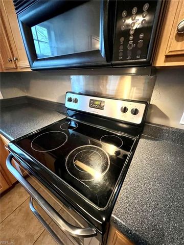 5332 Arthur CIR, Norfolk, VA 23502