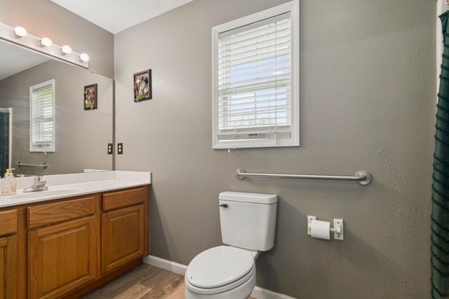 3283 N Nixon Avenue, Springfield, MO 65803
