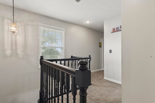 3283 N Nixon Avenue, Springfield, MO 65803