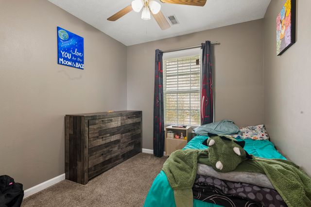 3283 N Nixon Avenue, Springfield, MO 65803
