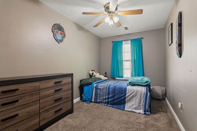 3283 N Nixon Avenue, Springfield, MO 65803