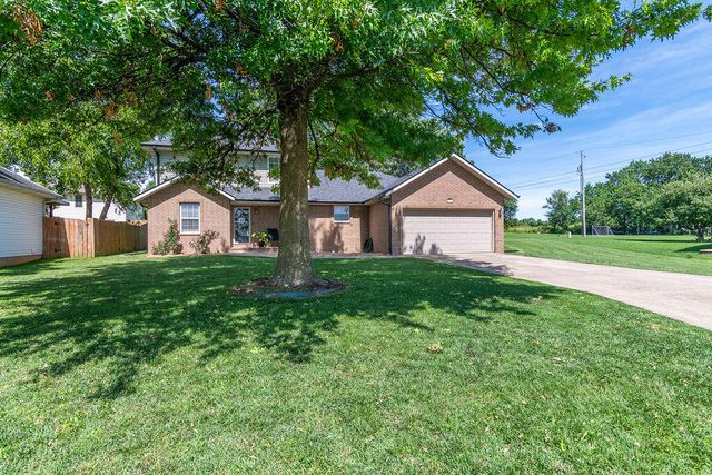 3283 N Nixon Avenue, Springfield, MO 65803