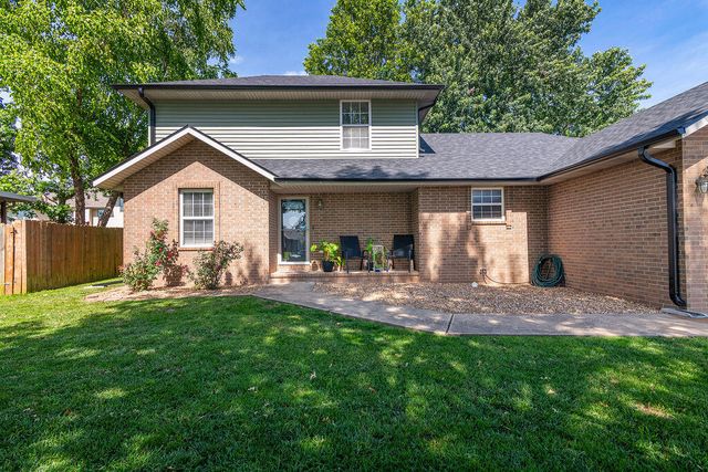 3283 N Nixon Avenue, Springfield, MO 65803