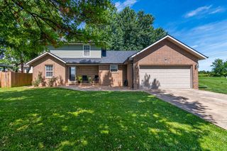 3283 N Nixon Avenue, Springfield, MO 65803