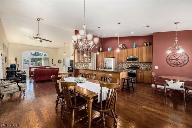 1868 Crystalaire Court, Las Vegas, NV 89123