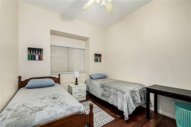 1868 Crystalaire Court, Las Vegas, NV 89123