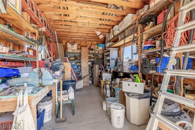 1868 Crystalaire Court, Las Vegas, NV 89123