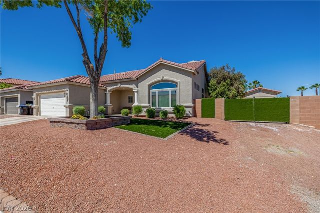 1868 Crystalaire Court, Las Vegas, NV 89123