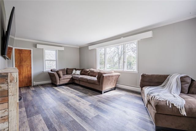 178 Elmgrove Road, Greece, NY 14626