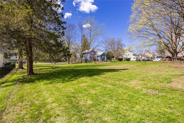 178 Elmgrove Road, Greece, NY 14626