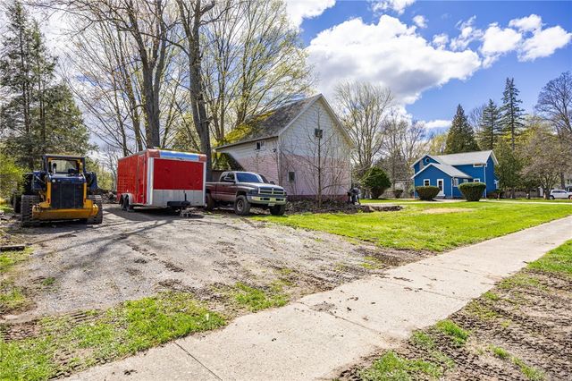 178 Elmgrove Road, Greece, NY 14626