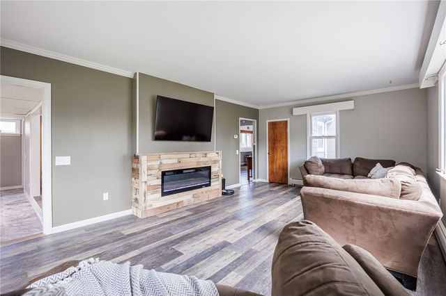 178 Elmgrove Road, Greece, NY 14626