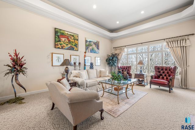 8516 E Willow Ridge Pl Place, Sioux Falls, SD 57110